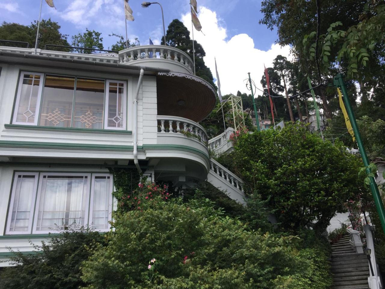 Dekeling Resort At Hawk'S Nest Darjeeling  Exterior photo